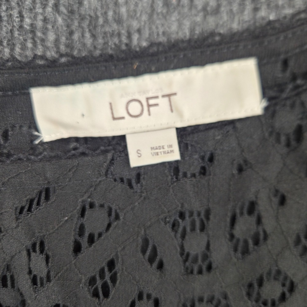 LOFT Womens Small Black Lace 3/4 Sleeve Boat Neck Blouse Mesh Swirl Top S